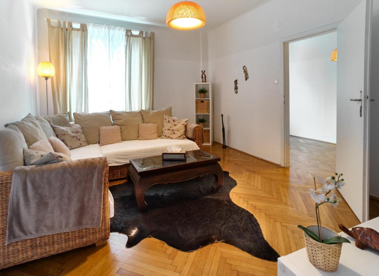 State Opera Alley Lodge Wien Exterior foto